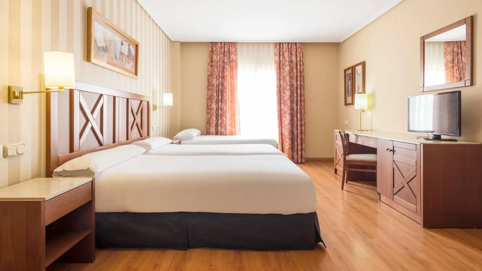 Ilunion Alcora Sevilla San Juan de Aznalfarache Hotel